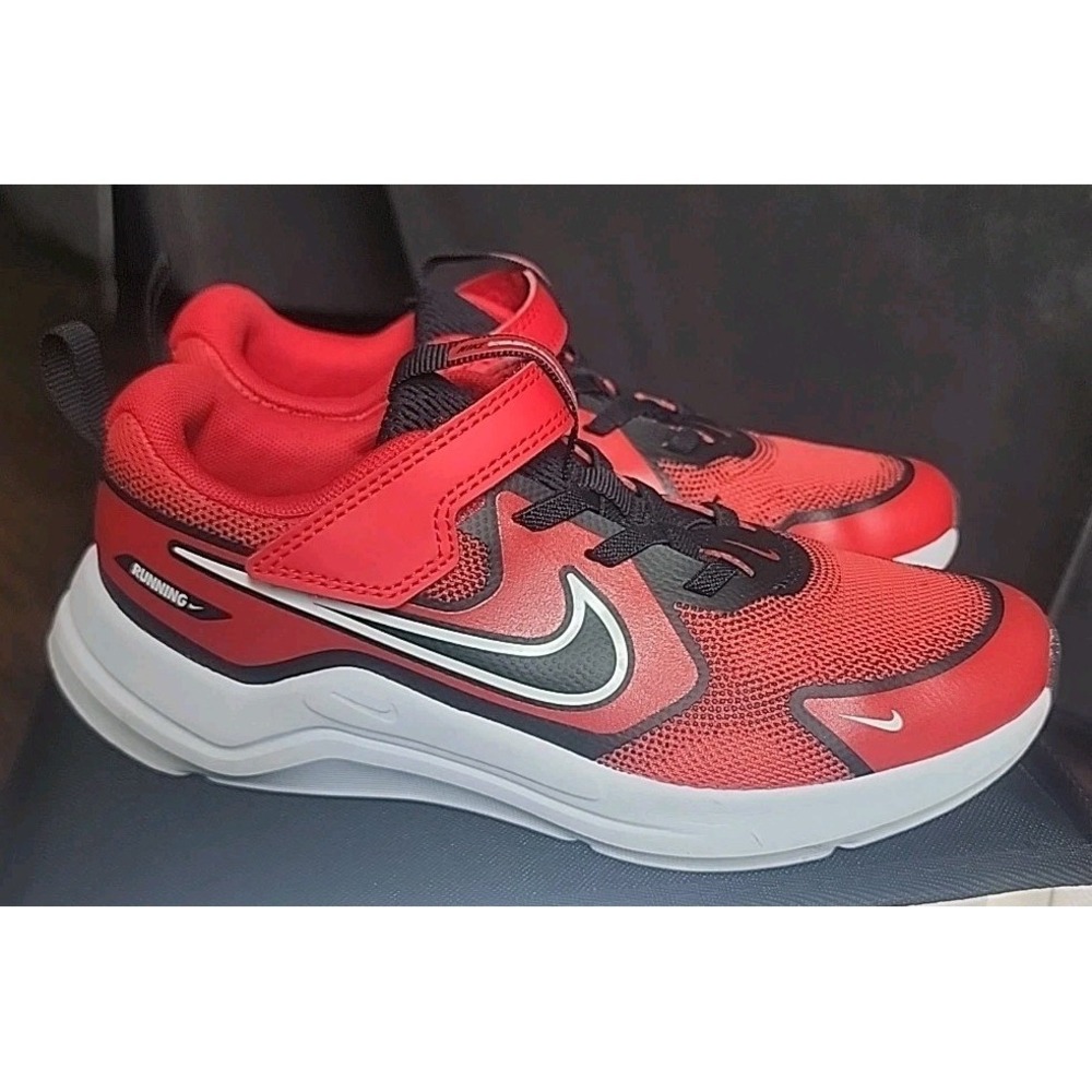 Nike Cosmic Runner PS Red Black Kids Youth Running Jogging Shoes 2.5 Y